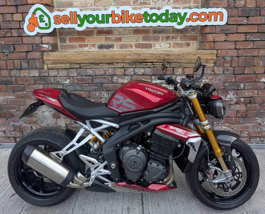 Sell my Speed Triple 1200 RS quick