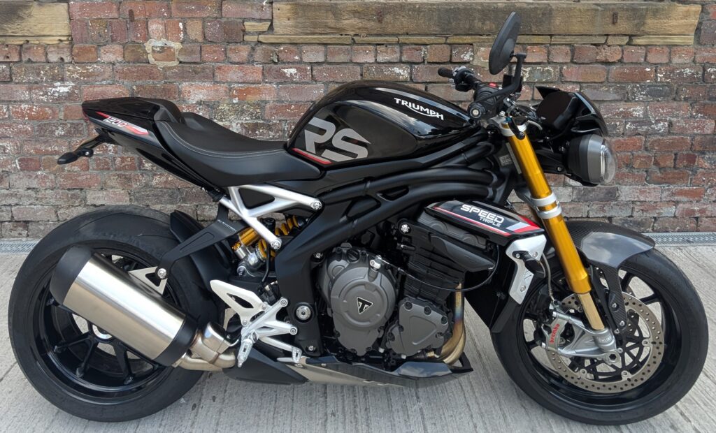 Sell my Speed Triple 1200 RS from the comfort of my home address