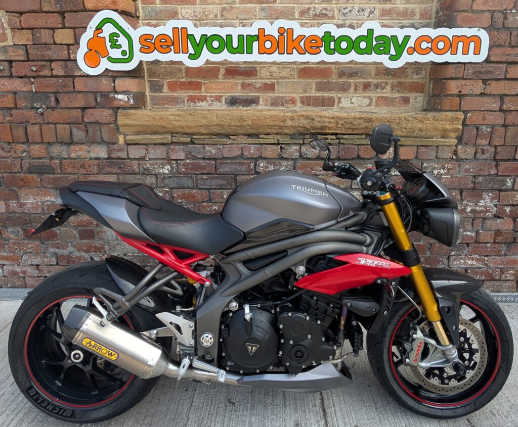 Sell my Speed Triple R with no charges