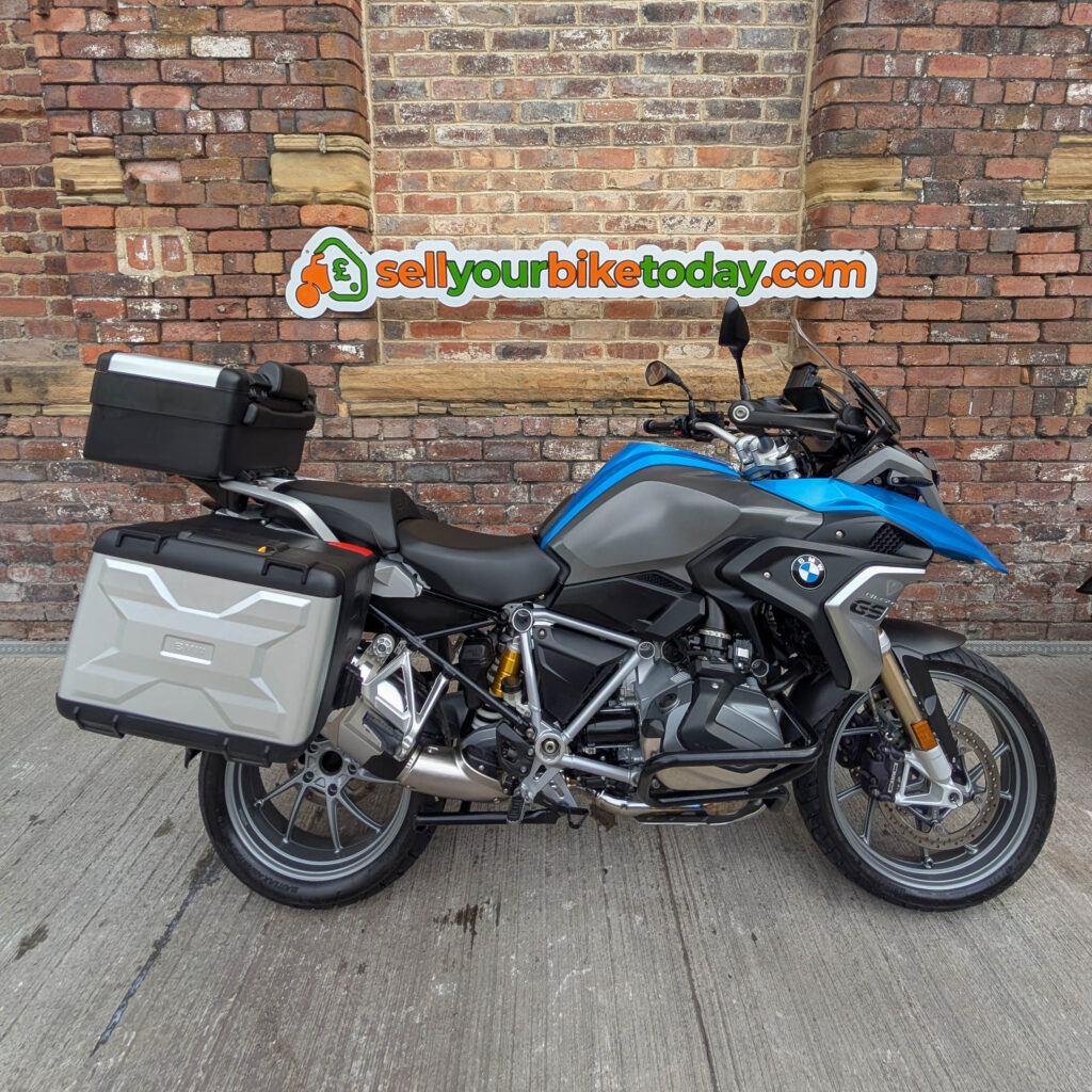 Sell your BMW GS with a free 24 hour collection, instant payment upon collection. BMW GS collected from Farsley