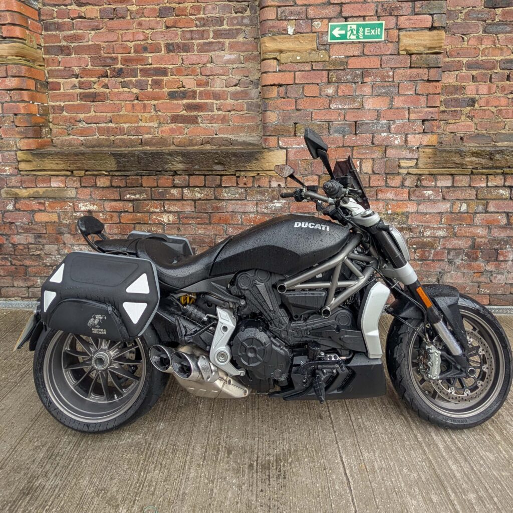 Sell your Ducati Diavel with a instant free payment upon collection, Ducati Diavel purchased from March 