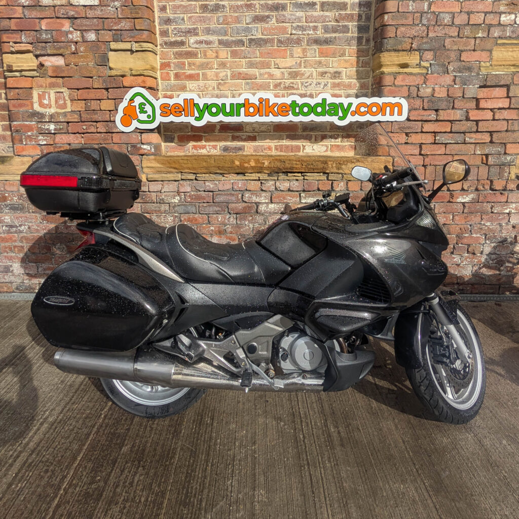 Sellyourbiketoday will collect from the comfort of your home address. Our Drivers turn up with fully sign written vans and uniform, ensuring you a peaceful sale, knowing who is coming to purchase you bike. Honda CBF1000 purchased from Bridgend