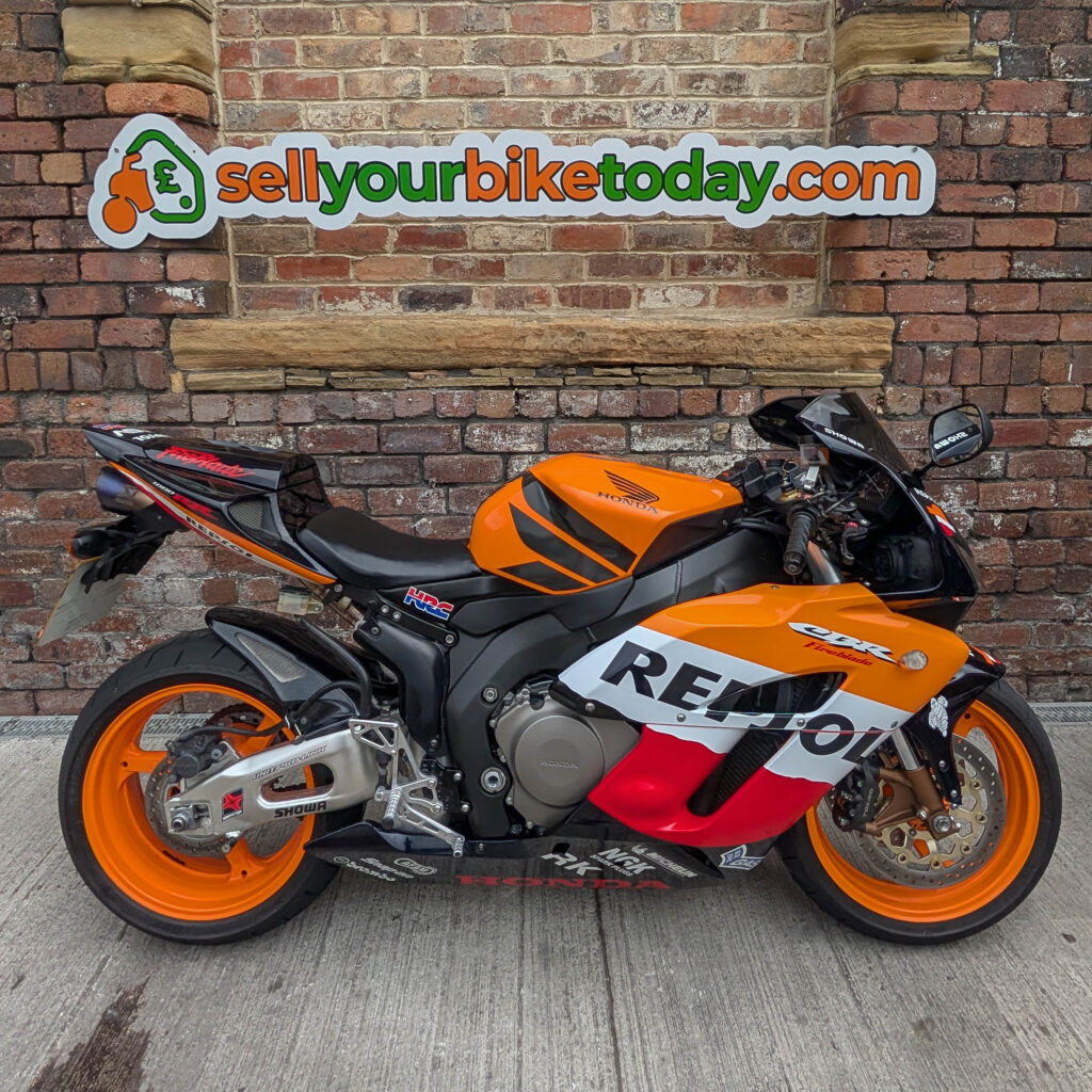 Sell your Honda CBR1000RR Fireblade with a free 24 hour collection, instant payment upon collection. Honda CBR1000RR Fireblade collected from Malton