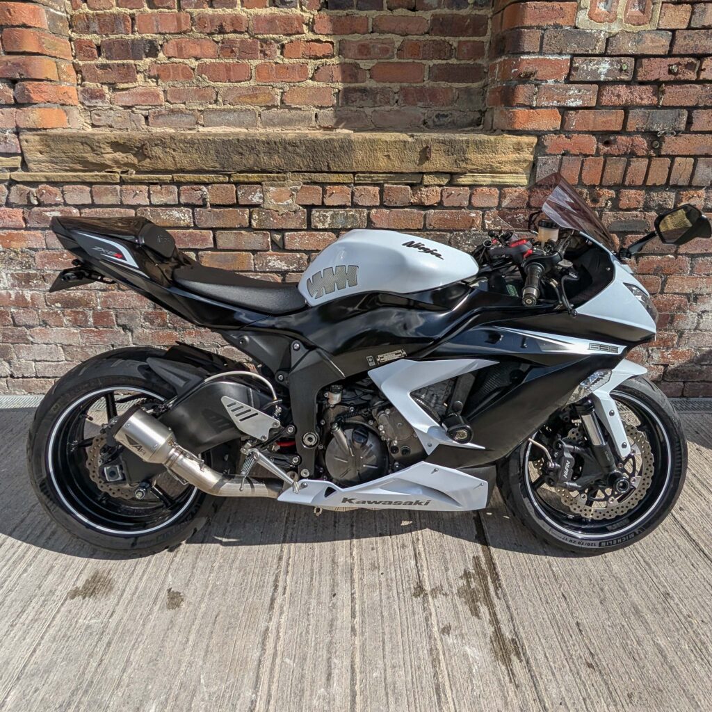 Sell your Bike today offer a free online valuation, Kawasaki Ninja ZX-6R purchased from Yaxley