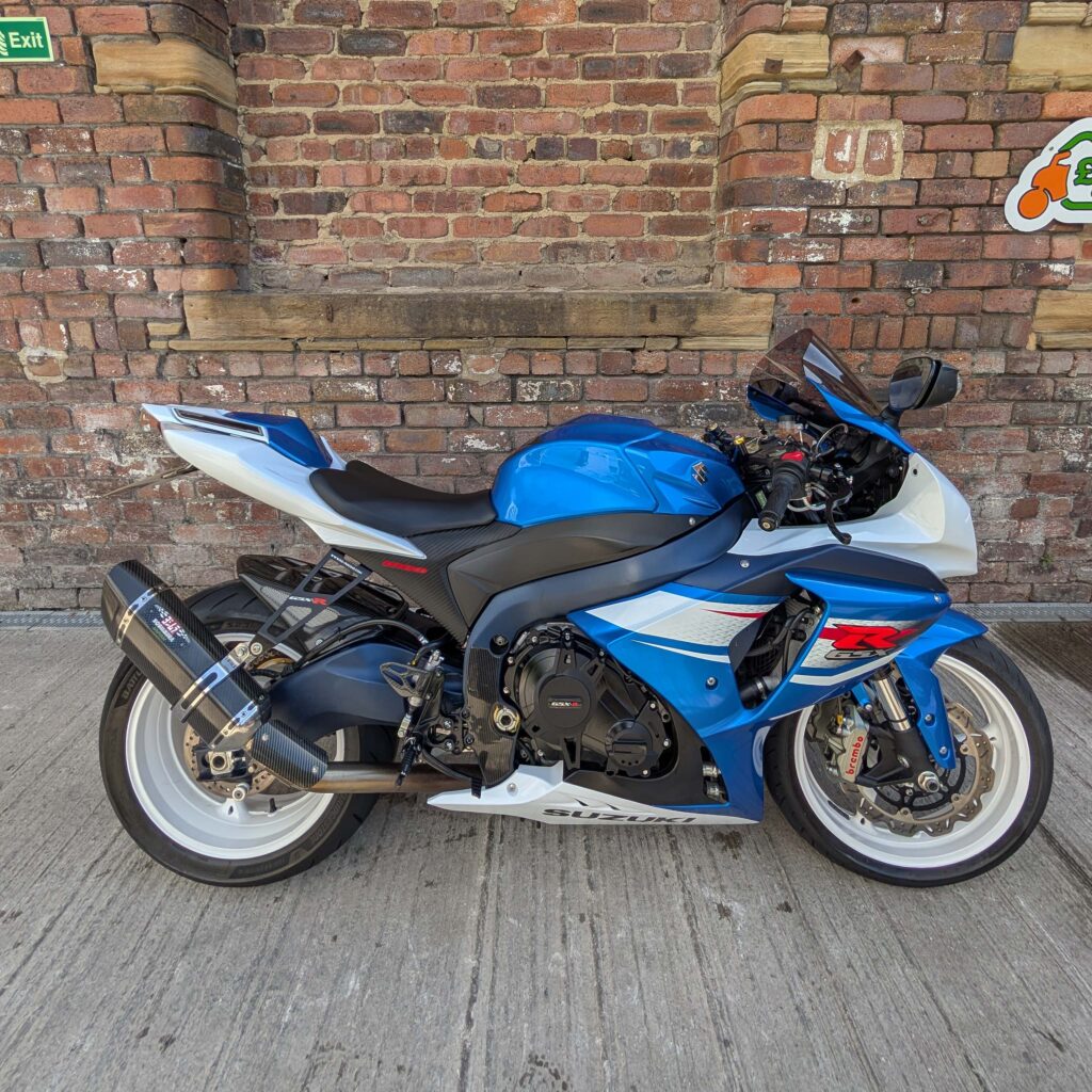 Sellyourbiketoday will collect from the comfort of your home address. Our Drivers turn up with fully sign written vans and uniform, ensuring you a peaceful sale, knowing who is coming to purchase you bike. Suzuki GSXR1000 purchased from Scarbourgh
