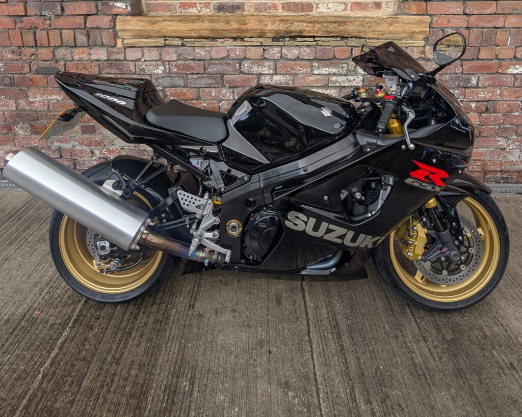 Sell your Suzuki GSXR1000 with a free 24 hour collection, instant payment upon collection. Suzuki GSXR1000 collected from Halifax