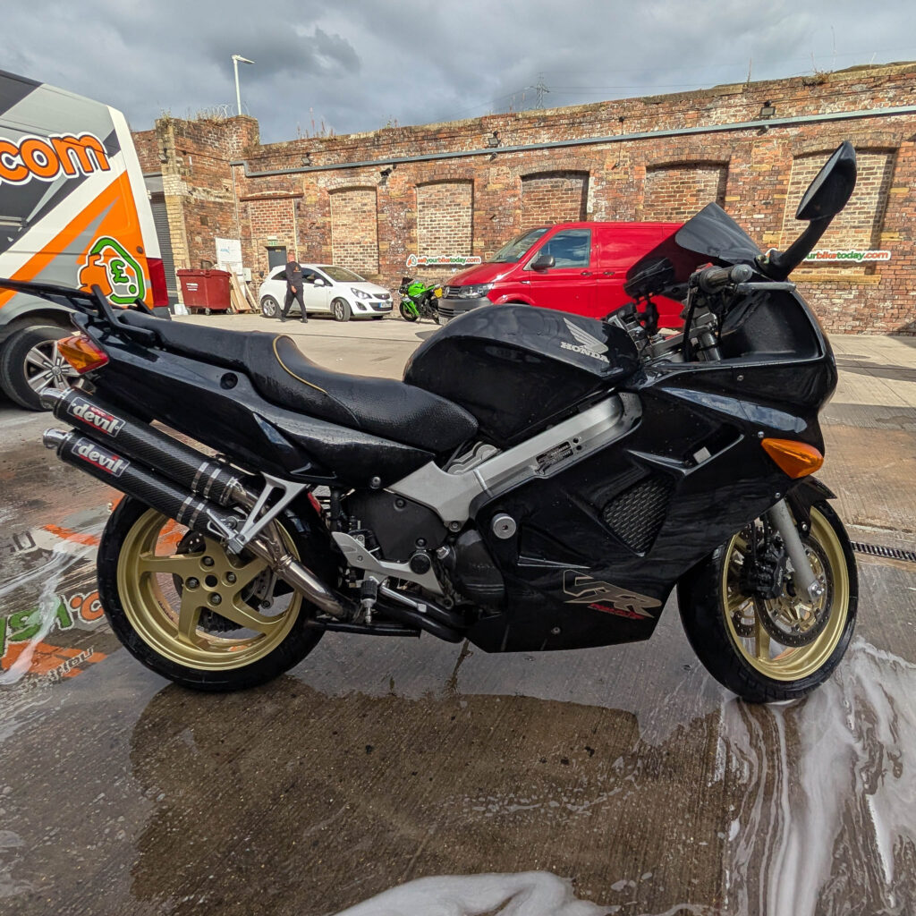 Sell my Honda VFR from your home address with a free 24 hours collection. Honda VFR purchased from Brighton 